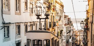 Co jest potrzebne do wózka dziecięcego? Co jest potrzebne do wózka dziecięcego?