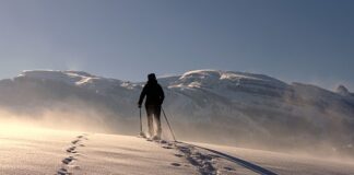 Czym się różnią buty turystyczne i trekkingowe?