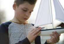 Jak kolonie żeglarskie dla dzieci uczą współpracy